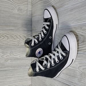 Converse All-Star Black High Top Sneakers, Men's 4, Women's 6